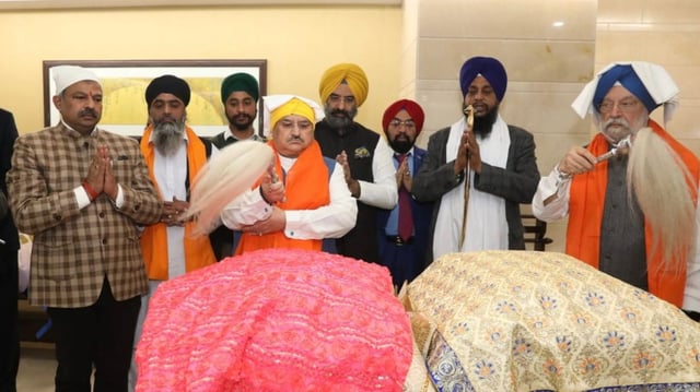 Union minister Hardeep Puri with the current BJP President JP Nadda.