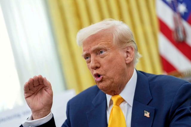 Donald Trump fait une déclaration sur l'emploi dans le Bureau ovale de la Maison-Blanche à Washington D. C., le vendredi 7 mars 2025.
