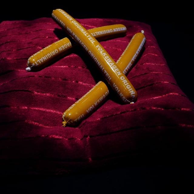 VW-Originalteil: die Currywurst - 2024 mit neuem Absatzrekord
