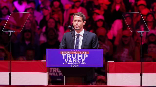 Comedian Tony Hinchcliffe speaks during a rally for Republican presidential nominee and former U.S. President Donald Trump at Madison Square Garden, in New York, U.S., October 27, 2024. REUTERS/Andrew Kelly        