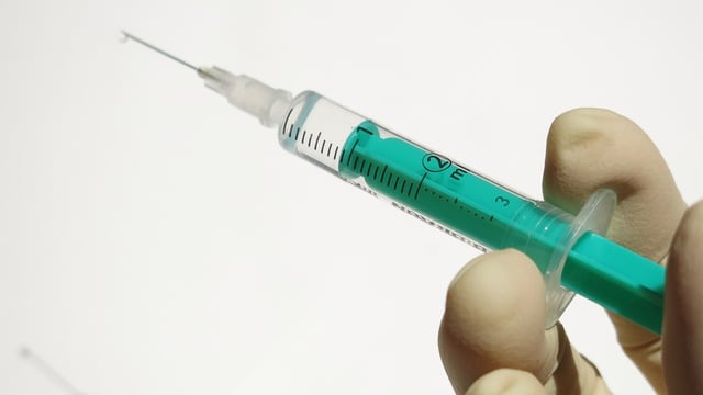 One of the assailants, upon finding the opportunity, injected the poison onto the BJP leader's stomach. 