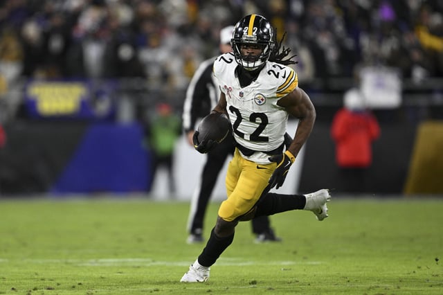 Dec 21, 2024; Baltimore, Maryland, USA;  Pittsburgh Steelers running back Najee Harris (22) rushes during  the second half against the Baltimore Ravens at M&T Bank Stadium. Mandatory Credit: Tommy Gilligan-Imagn Images/File Photo