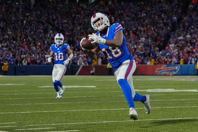 Nov 17, 2024; Orchard Park, New York, USA; Buffalo Bills wide receiver Amari Cooper (18) makes a catch against the Kansas City Chiefs during the first half at Highmark Stadium. Mandatory Credit: Gregory Fisher-Imagn Images/ File Photo