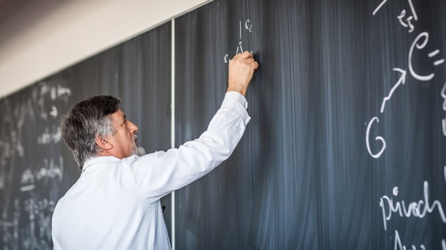 Poor pupil behaviour is one of the factors leading teachers to quit