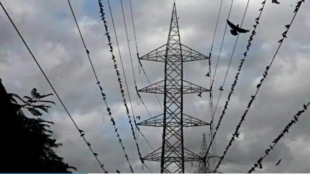 The electricity supply near the Maharashtra State Road Transport Corporation’s (MSRTC) bus stand at Swargate was disrupted on Tuesday night, putting passengers’ safety at risk. (REPRESENTATIVE PIC)
