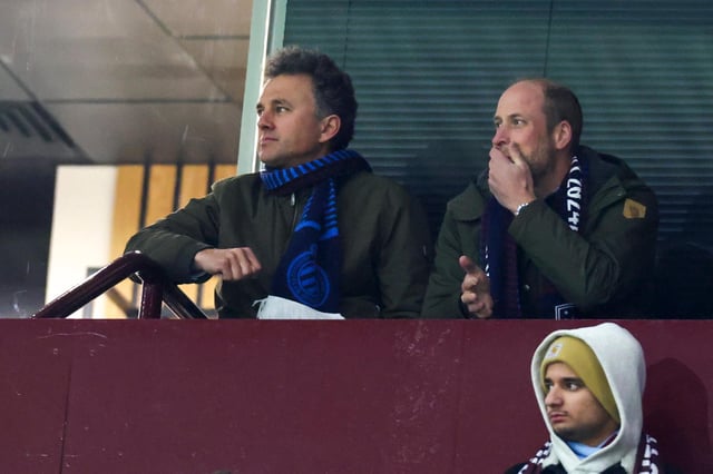 Prinz William (r.) ist Schirmherr des englischen Fußball-Verbandes und glühender Fan von Aston Villa