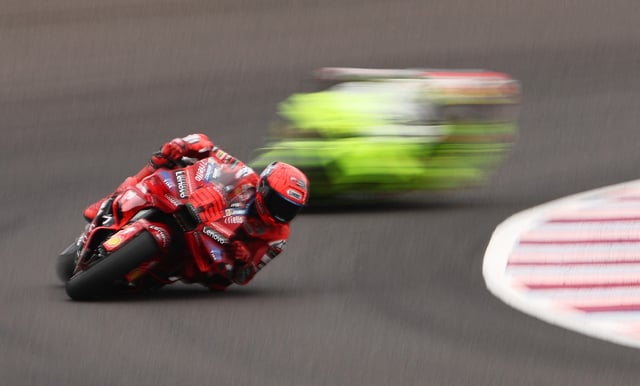 MotoGP - Argentina Grand Prix - Autodromo Termas de Rio Hondo, Santiago del Estero, Argentina - March 15, 2025 Ducati Lenovo Team's Marc Marquez in action during qualifying REUTERS/Agustin Marcarian