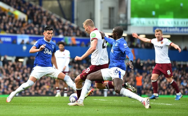 Soccer Football - Premier League - Everton v West Ham United - Goodison Park, Liverpool, Britain - March 15, 2025 West Ham United's Tomas Soucek scores their first goal REUTERS/Peter Powell
