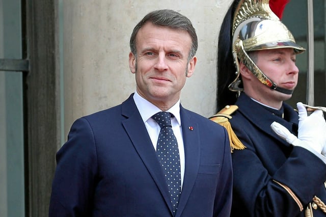 Selon le dernier baromètre Ipsos-Ceci école d’ingénieur pour La Tribune Dimanche, Emmanuel Macron recueille 27 % d'opinions positives à son égard, soit une hausse de 5 points.
