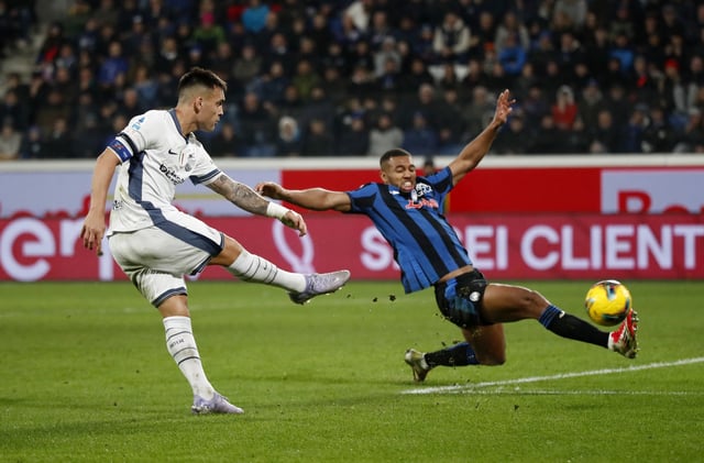 Soccer Football - Serie A - Atalanta v Inter Milan - Gewiss Stadium, Bergamo, Italy - March 16, 2025 Inter Milan's Lautaro Martinez scores their second goal REUTERS/Alessandro Garofalo