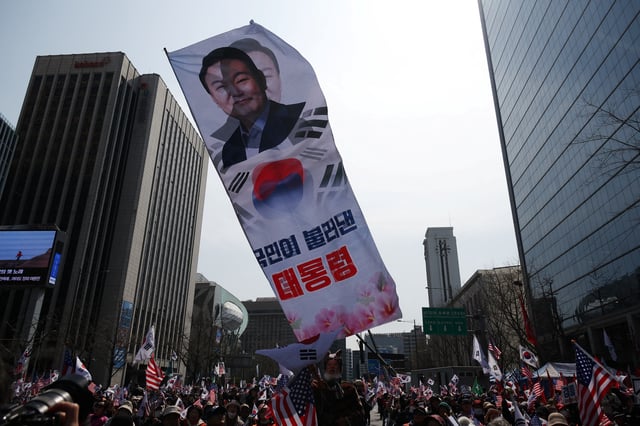 Far-right protesters attend a rally to support impeached South Korean President Yoon Suk Yeol in central Seoul, South Korea, March 15, 2025.   REUTERS/Kim Hong-Ji