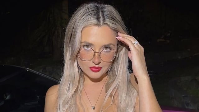 Layla Kelly says she quit her corporate job to become an OnlyFans model.