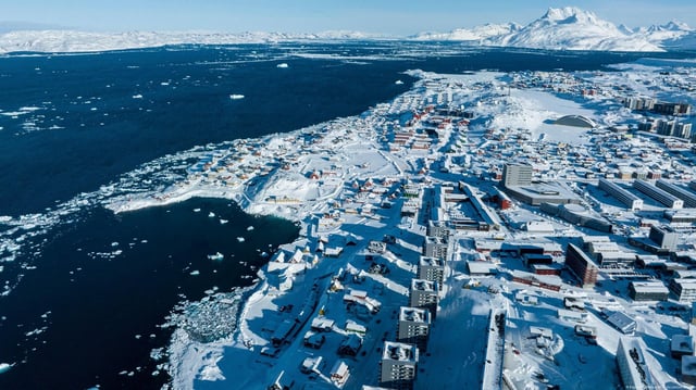 Die größte Insel der Welt: Grönland ist mit gut 56.000 Menschen dünn besiedelt, aber derzeit im Fokus geostrategischer Interessen der USA.