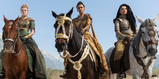 Ceara Coveney, Madeleine Madden, and Zoe Robins as Aes Sedai in a potential future