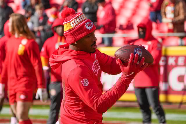 Nov 29, 2024; Kansas City, Missouri, USA; Kansas City Chiefs wide receiver Mecole Hardman (17) warms up against the Las Vegas Raiders prior to a game at GEHA Field at Arrowhead Stadium. Mandatory Credit: Denny Medley-Imagn Images
