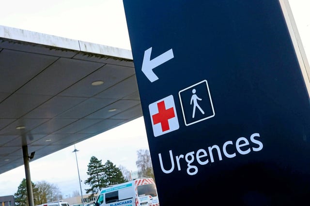 La durée moyenne d'une prise en charge aux urgences était de plus de 3 heures en 2023, selon la Drees.
