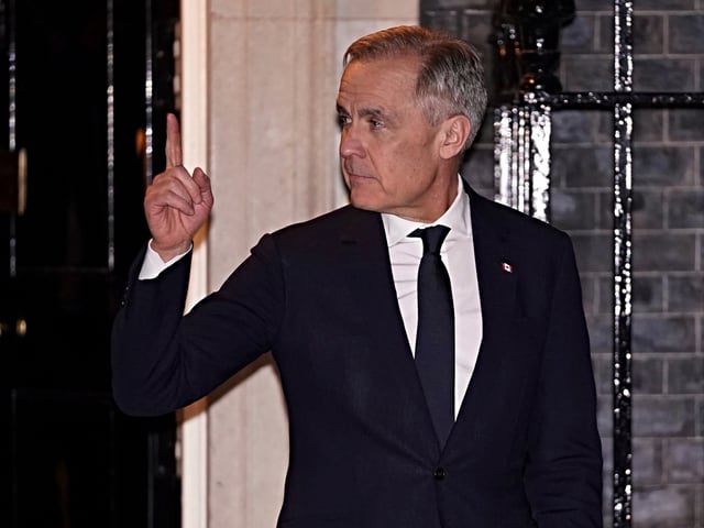 Canada's Prime Minister Mark Carney leaves 10 Downing Street after a meeting with Britain's Prime Minister Keir Starmer in London, Monday, March 17, 2025.(AP Photo/Alberto Pezzali)