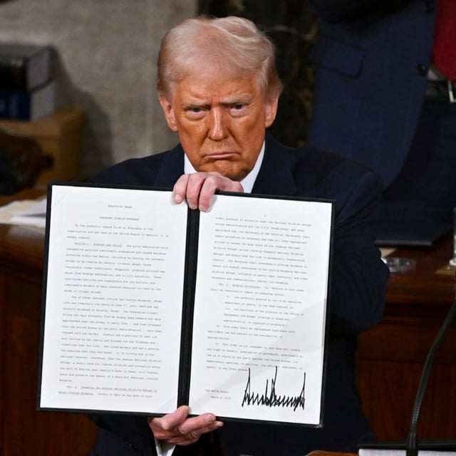 US-Präsident Donald Trump nach Unterzeichnung einer Executive Order.