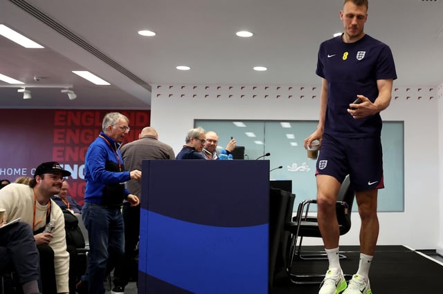 Dan Burn (r.), Innenverteidiger von Newcastle United, wurde von Thomas Tuchel erstmals ins englische Nationalteam berufen