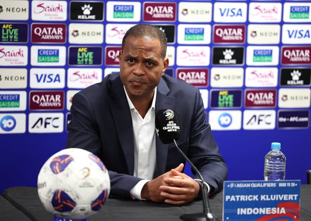 Soccer Football - World Cup - AFC Qualifiers - Third Round - Group C - Australia v Indonesia - Allianz Stadium, Sydney, Australia - March 20, 2025 Indonesia coach Patrick Kluivert during the press conference after the match REUTERS/Hollie Adams