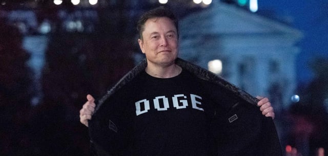 Tech-Milliardär Elon Musk trägt sogar T-Shirts mit der Aufschrift Doge