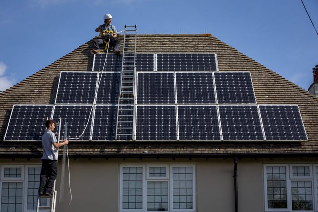Hundreds of schools and hospitals will get funding for rooftop solar panels (Photo: Getty)