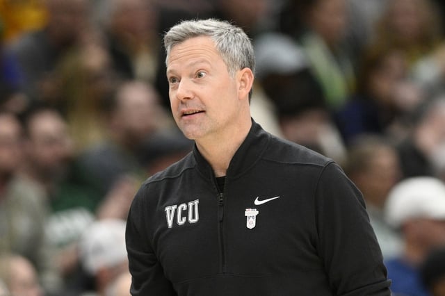 Virginia Commonwealth head coach Ryan Odom in action during the first half of an NCAA college basketball game in the championship of the Atlantic 10 tournament against George Mason, Sunday, March 16, 2025, in Washington. (AP Photo/Nick Wass)