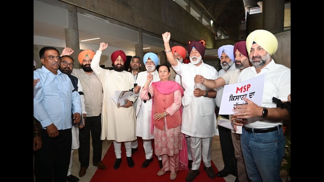 Leader of opposition Partap Singh Bajwa along with other Congress MLAs staged a walkout during Governor’s address on the first day of Punjab budget session on Friday. (Ravi Kumar/HT)