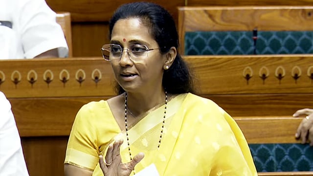 NCP-SP MP Supriya Sule also called for stronger regulations and urged the government to hold such airlines accountable for their delays.