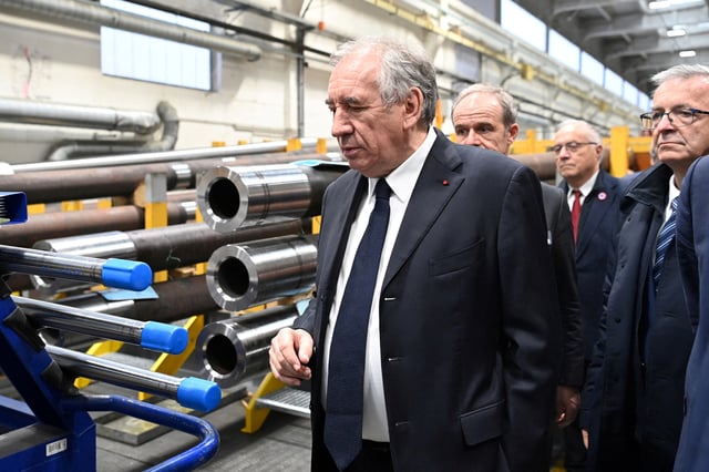 Le premier ministre veut s’attaquer, entre autres, à «la bureaucratie qui épuise les Français».