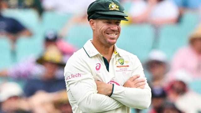 David Warner slammed Air India over a flight delay. 