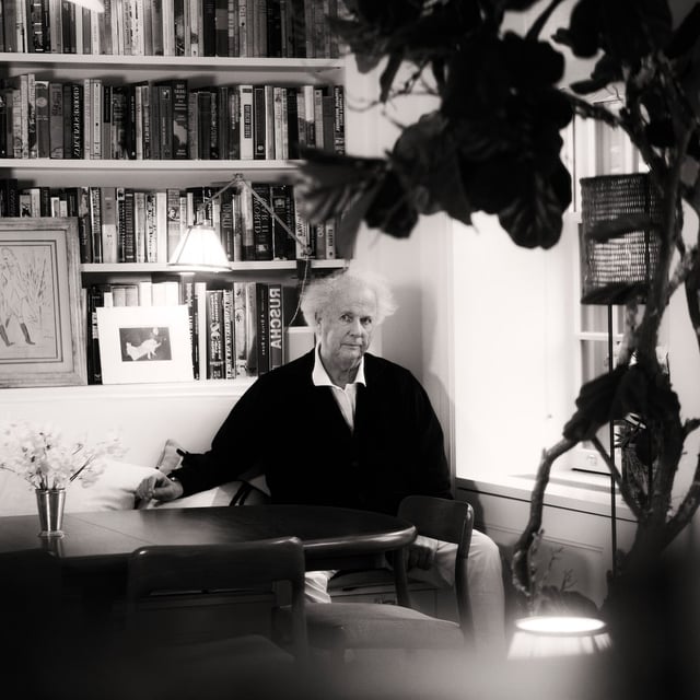 Graydon Carter, the Canadian journalist who served as the editor of Vanity Fair from 1992 until 2017, at his apartment in the Greenwich neighborhood of New York, March 5, 2025. In his new memoir, “When the Going Was Good,” the editor from the heyday of glossy magazines dishes about Anna Wintour and recounts his long-running feud with Donald Trump. (Dana Scruggs/The New York Times)
