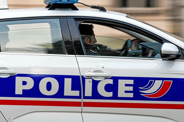 13 personnes, dont 10 policiers, ont été blessées dans l'accident du 22 mars à Paris. 
