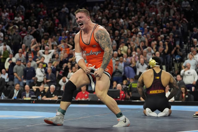 Wyatt Hendrickson defeated Gable Steveson to win the heavyweight NCAA wrestling title.