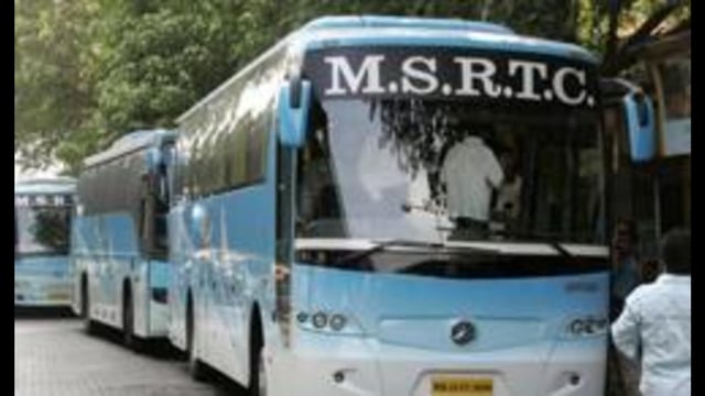 In a separate incident, Pune resident Nitin Godbole raised concerns over another Dadar-Swargate Shivneri driver using a mobile phone while driving. Sharing a photo of the incident on X (formerly Twitter), he tagged the Chief Minister’s Office (CMO). (REPRESENTATIVE PHOTO)
