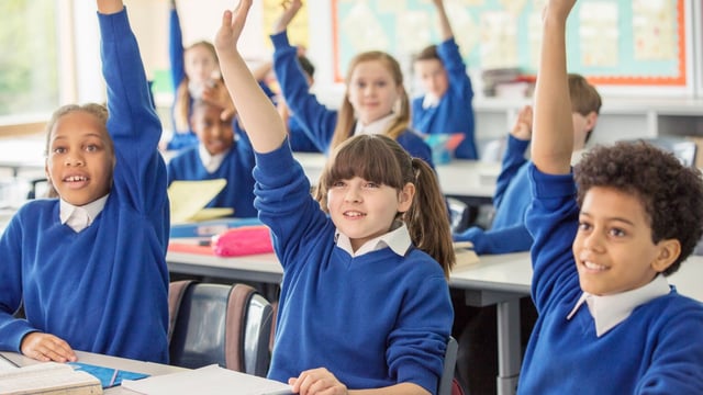 Friendships crossing class barriers are more common in wealthier parts of the country, a study found