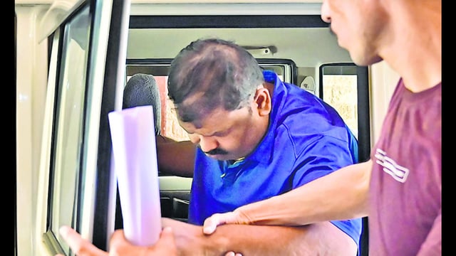 Mumbai, India - March 23, 2025:EOW official arrested and produced Rajiv Pandey, in financial fraud of New India Bank , at Esplande Courtin Mumbai, India, on Sunday, March 23, 2025. (Photo by Anshuman Poyrekar/ Hindustan Times) (Hindustan Times)
