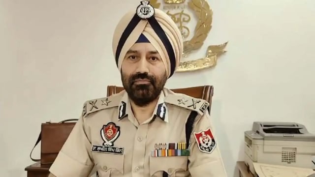 Punjab Police inspector general (IG) Sukhchain Singh Gill announcing the release of the farmers taken into custody on March 19. (X)