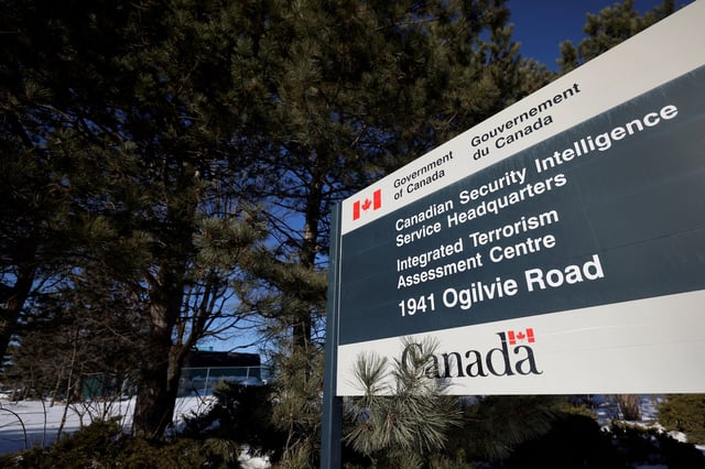 A view shows a Canadian Security Intelligence Service Headquarters and Integrated Terrorism Assessment Centre sign in Ottawa, Ontario, Canada February 26, 2025. REUTERS/Blair Gable/File Photo