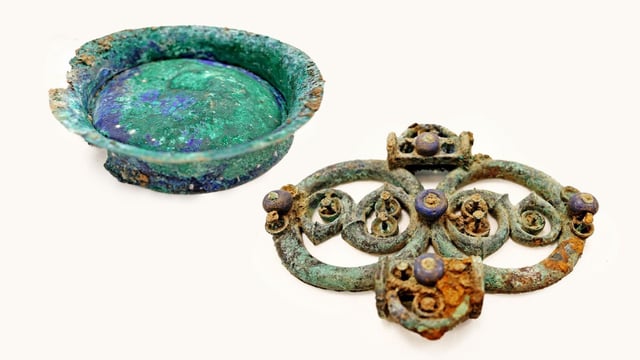 The 800 objects were discovered by a detectorist in 2021, and the British Museum has now confirmed their historical significance