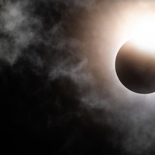 Am 29. März 2025 ist in Deutschland eine partielle Sonnenfinsternis sichtbar (Symbolbild).