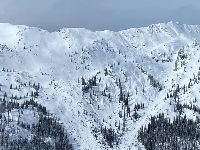 A naturally-triggered persistent slab avalanche in the Kootenays is shown in an undated handout photo. Avalanche Canada has issued a special warning covering much of northwestern and southwestern British Columbia as well as the Rockies stretching into Alberta, as "dangerous" conditions have developed. THE CANADIAN PRESS/HO-Avalanche Canada, *MANDATORY CREDIT*
