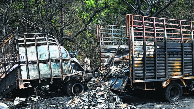 Mumbai, India. Mar 25, 2025: View of the Site of fire at the PNGG colony near Dharavi-Sion Link Road in Dharavi area of Mumbai. On Monday night, a massive fire broke out in a truck carrying gas after cylinders exploded. Mumbai, India. Mar 25, 2025. (Photo by Raju Shinde/HT Photo) (Hindustan Times)