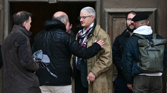 Philippe Vedovini, le grand-père maternel d’Émile lors des obsèques organisées à Saint-Maximin-la-Sainte-Baume, le 8 février dernier.