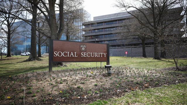Social Security Administration has suggested people to call and make an in-person appointment in order to initiate and finalise the claim in a single session.