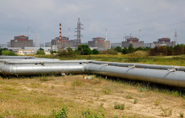 A view shows the Zaporizhzhia Nuclear Power Plant before the arrival of the International Atomic Energy Agency (IAEA) expert mission in the course of Russia-Ukraine conflict outside Enerhodar in the Zaporizhzhia region, Russian-controlled Ukraine, June 15, 2023. REUTERS/Alexander Ermochenko/File Photo