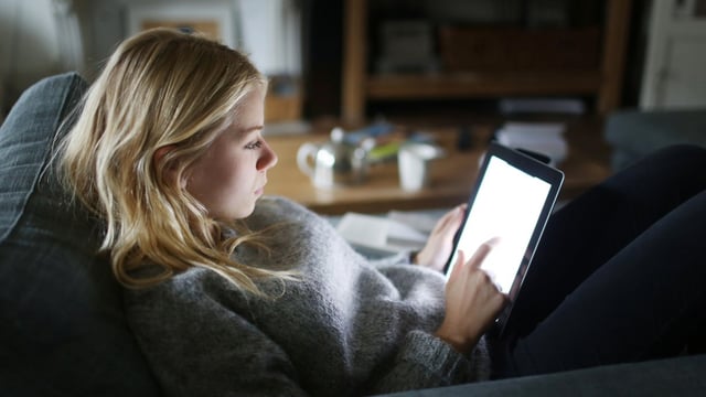Using both rewards and sanctions was most effective, according to a report by the National Foundation for Educational Research