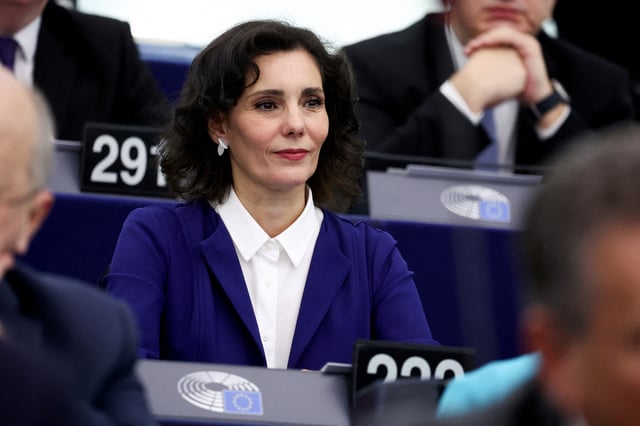 Dans une vidéo publiée ce mercredi sur X, la Commissaire européenne pour l’égalité, la préparation et la gestion de crise Hadja Habib a détaillé ce que devait contenir un «kit de survie» de 72h.