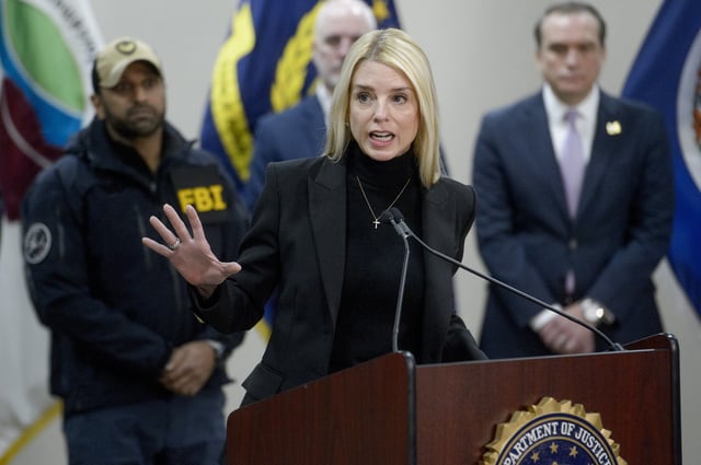 Attorney General Pam Bondi speaks about a 24 year-old MS-13 gang leader who was arrested in an operation by the Virginia Homeland Security Task Force in Dale City, VA., on March 27, 2025, during a news conference at the Manassas FBI Field Office, Thursday, March 27, 2025, in Manassas, VA. (AP Photo/Rod Lamkey)