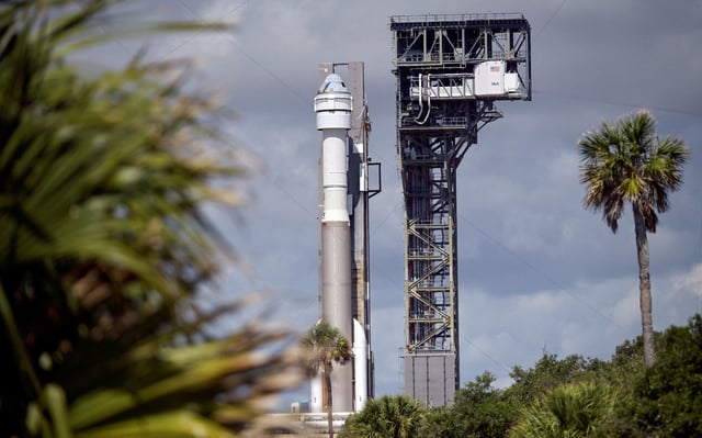 Boeing's Starliner spacecraft aboard a United Launch Alliance Atlas V rocket rolls toward the launch pad, in preparation for the launch of Boeing's Starliner-1 Crew Flight Test (CFT), in Cape Canaveral, Florida, U.S. May 4, 2024. REUTERS/Steve Nesius/File Photo